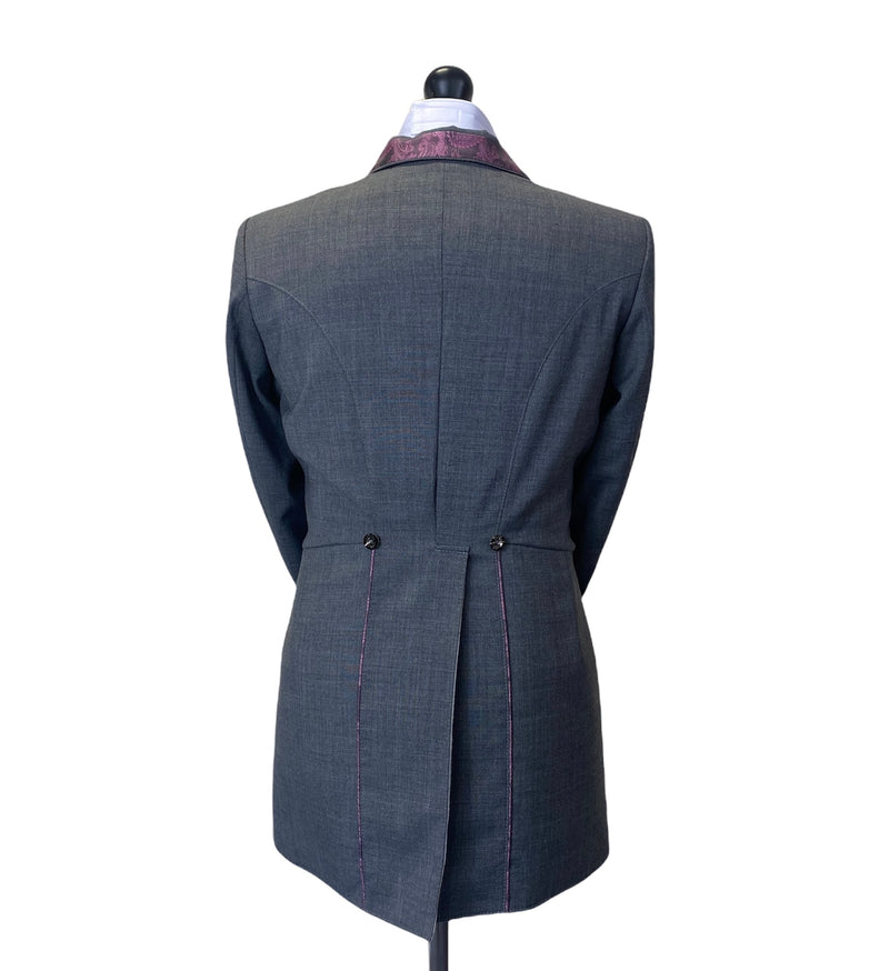 SALE Ladies Gina Cut Away Short Jacket Light Grey, Purple Paisley UK size 18 SPL