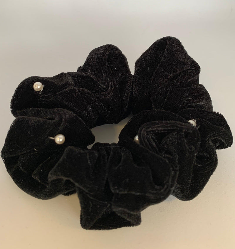 Velvet Scrunchie With Pearls